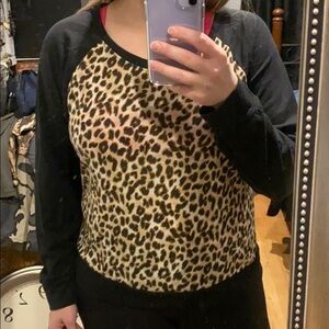 VS Pink Lightweight Leopard Long Sleeve EUC
